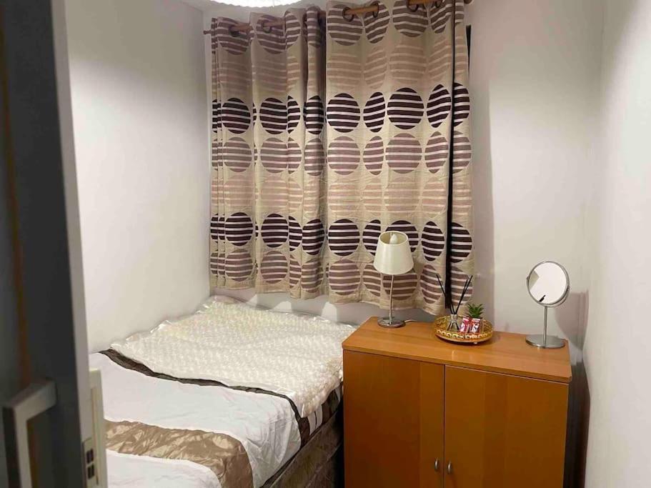 Princess 3 Bedroom House + Offstreet Parking +Wifi Leeds (West Yorkshire) Exterior photo
